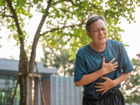 深蹲、車禍、重物久壓…恐引發橫紋肌溶解症？醬油尿、全身無力都是警訊，及早治療避免腎衰竭
